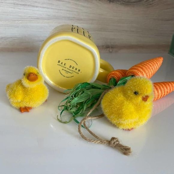 Rae Dunn Yellow PEEP PEEP Easter Mug - NEW - Picture 3 of 8